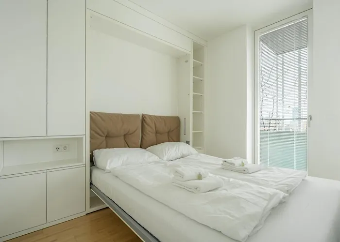 Easy-flat Gruener Prater - Balcony Near Metro