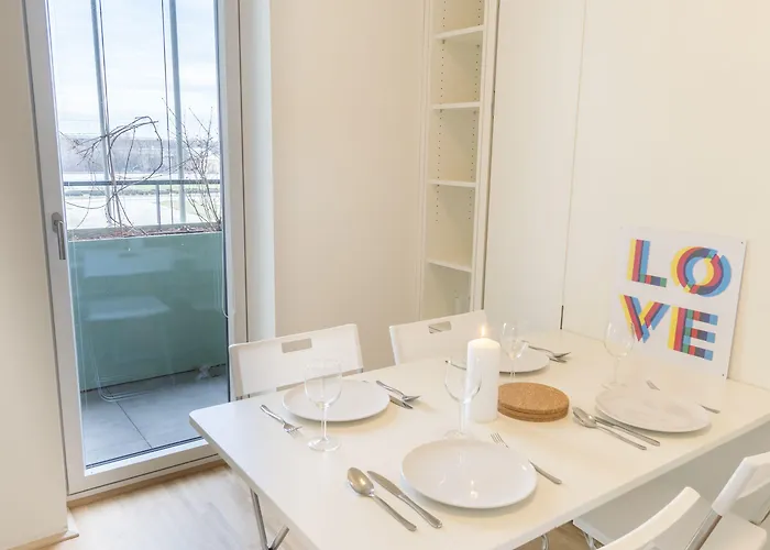 Easy-flat Gruener Prater - Balcony Near Metro