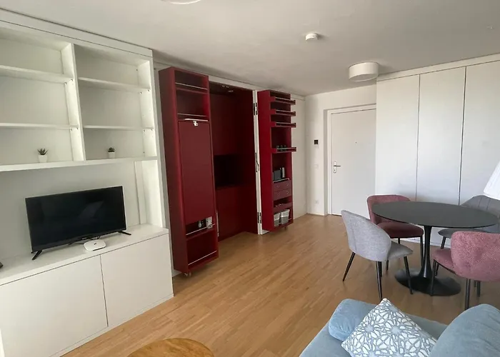 Easy-flat Gruener Prater - Balcony Near Metro דירה